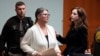 Madre del tirador en escuela de Michigan condenada por homicidio involuntario