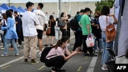 2022年8月26日中國數百萬年輕人激烈競爭越來越少的工作崗位