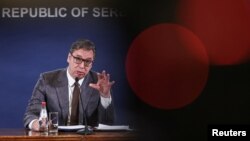 Predsednik Srbije na konferenciji za novinare, arhiva