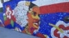 Seniman Venezuela Ubah Sampah Plastik jadi Mural Sepanjang 200 Meter