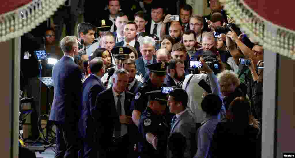 U.S. House Speaker Kevin McCarthy (R-CA) walks back to the Speaker's office after a motion to vacate the chair of Speaker of the House and end McCarthy's continued leadership passed by a vote of 216-210, at the U.S. Capitol in Washington, Oct. 3, 2023. 