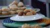 El pandebono, pan de yuca, pan de queso y la almojábana, productos tradicionales y típicos colombianos clasificados entre los 50 panes más deliciosos del mundo.
