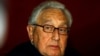 Kissinger quan niệm ngoại giao là tạo thế cân bằng quyền lực giữa các cường quốc. 