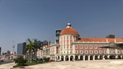 Banco Económico vai despedir e fechar balcões -2:39