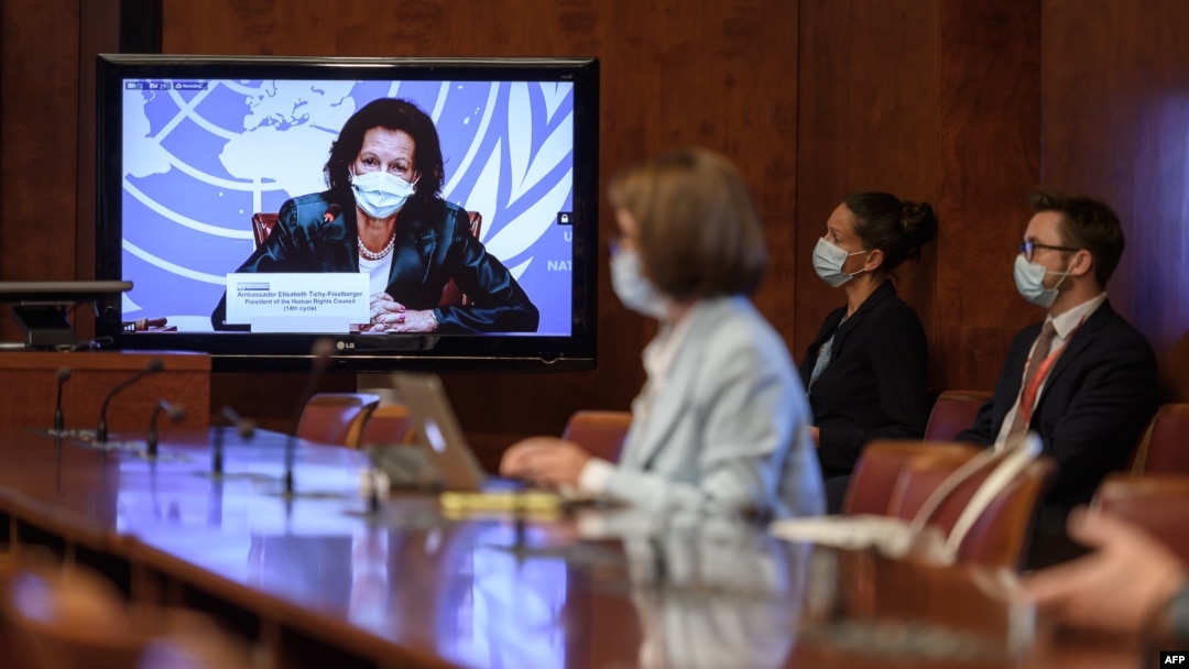 Predsednica Saveta za ljudska prava, ambasadorka Austrije Elizabet Tihi-Fislberger, na pres konferenciji putem video linka u Ženevi, 15. juna 2020. (Foto: AFP)