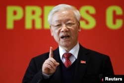 同樣打破規定三連任的越共總書記阮富仲(Nguyen Phu Trong)