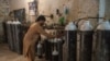 Pakistan Suspends Senior Hospital Staff for “Criminal Negligence” After Oxygen Shortage Kills 6 COVID Patients