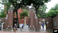 哈佛大學校園。