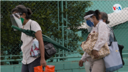 Los nicaragüenses que quieran salir del país deberán pagar por la prueba de COVID-19. Foto de Houston Castillo, VOA.