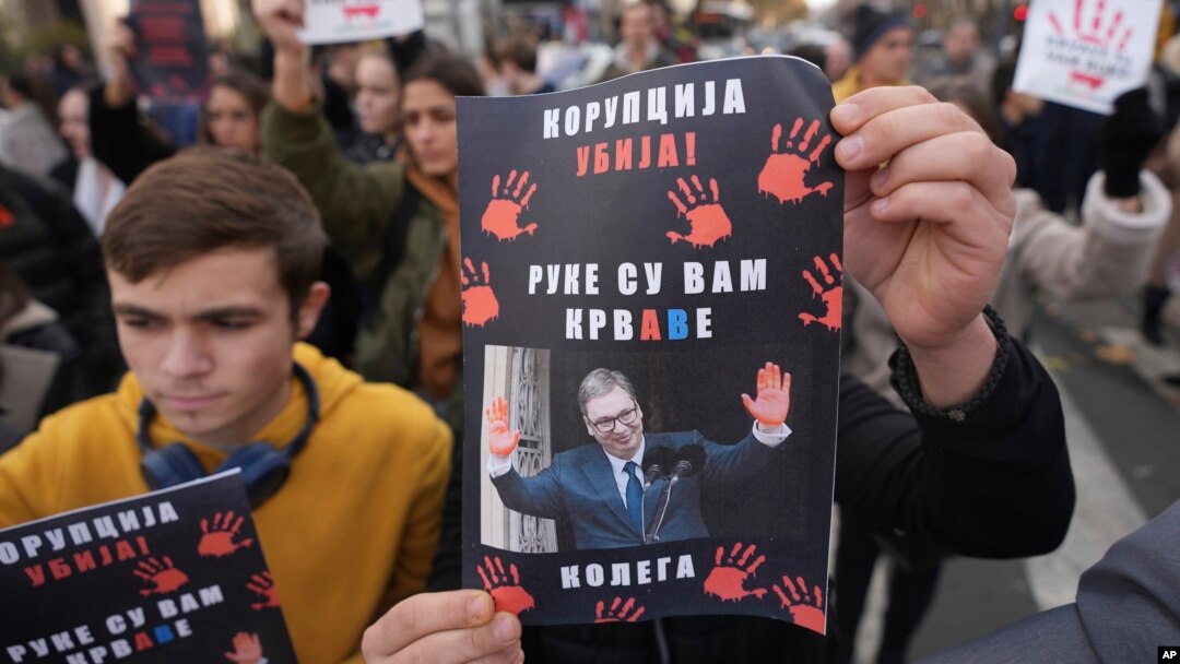Protest u Beogradu, decembar 2024. (AP Photo/Darko Vojinovic)
