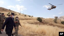 Wezîrê Berevanîyê Tirkîyê Hulusi Akar li herêma Hekarî (Arşîv)