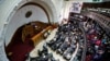Bajo asedio, diputados opositores intentan mantener viva Asamblea Nacional