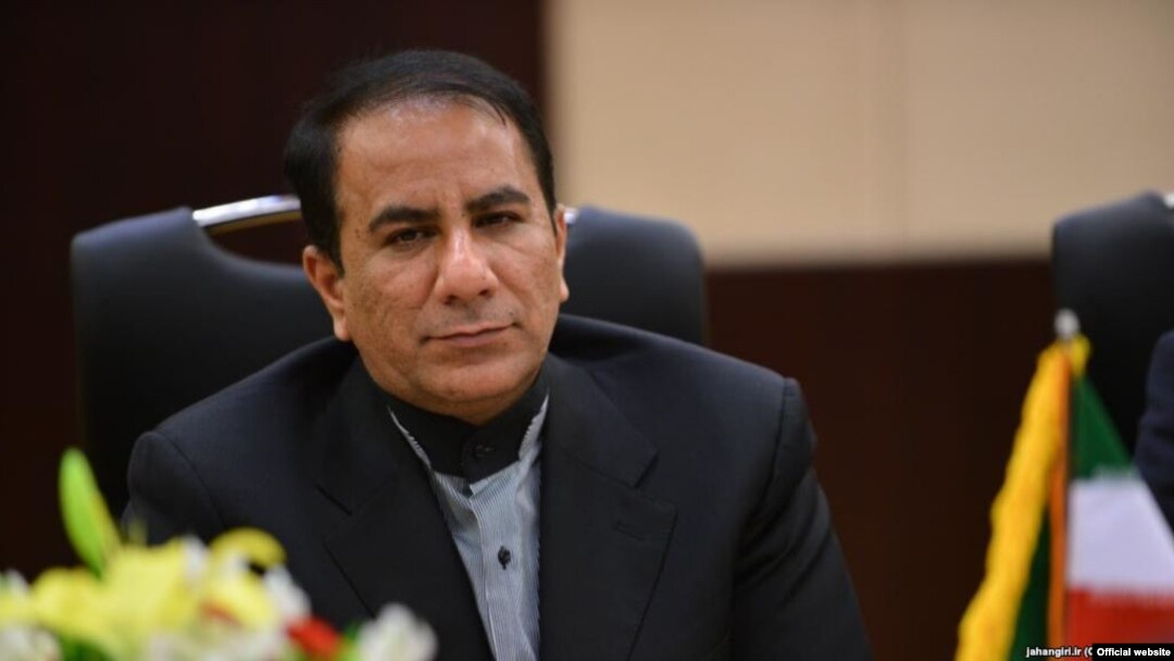 مهدی جهانگیری، رئیس گروه مالی گردشگری و برادر معاون اول رئیس جمهوری ایران است