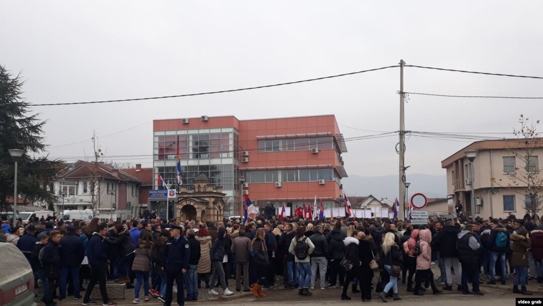 Protesti Srba u Gračanici (Foto: Budimir Ničić/Glas Amerike)