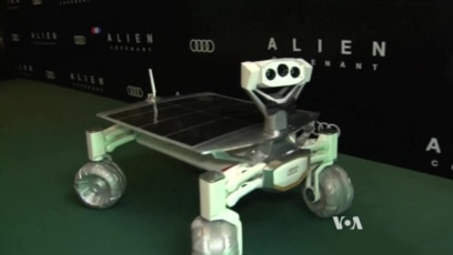 New Rover to Make Moon Landing Next Year