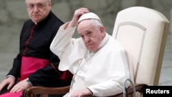 Picha ya zamani ya Papa Francis mjini Vatican, Oct. 21, 2020. (Reuters)