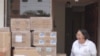Una voluntaria mientras participa del Programa de Ayuda Humanitaria para Venezuela (PAHV). [Foto: Cortesía PAHV]