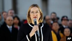 Bộ trưởng Nội vụ Anh Amber Rudd.