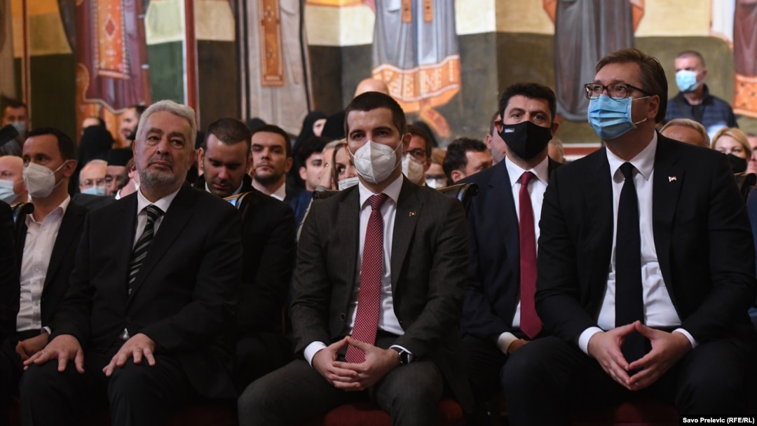 ARHIVA - Zdravko Krivokapić, Aleksa Bečić i Aleksandar Vučić (s leva) na sahrani mitropolita Amfilohija (Foto: RFE/RL/Savo Prelević)