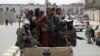 Combatientes talibanes patrullan en Kabul, el 19 de agosto de 2021, mientras miembros de la red Haqqani, un grupo con una asociación de larga data con al-Qaeda, se encarga de la seguridad en la capital afgana.