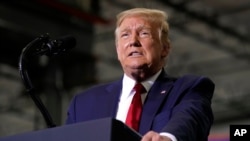 En la foto, el presidente Donald Trump habla en un mitin en Xtreme Manufacturing, el domingo 13 de septiembre de 2020, en Henderson, Nevada.