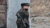지난해 12월 중국 접경 도시 신의주에서 북한군 병사들이 압록강 주변을 순찰하고 있다. 북한인권위원회 (HRNK) 보고서는 15일 북한 내부와 북-중 국경지역에서 북한산 마약이 빠르게 유통되고 있다고 설명했다.