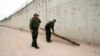 Republicanos proponen más muro fronterizo entre EEUU y México