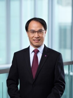 位於香港的中文大學國際商務和中國企業項目主任李兆波（李兆波提供照片）