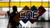 El logotipo del Consejo Nacional Electoral (CNE) en su sede en Caracas. Mayo 14 de 2018.