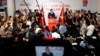 Ekrem Imamoglu, kandidat sekularne, opozicione Republikanske narodne partije obraća se pristalicama u štabu stranke u Istanbulu, 23. juna 2019. 