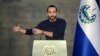 ARCHIVO: El presidente de El Salvador, Nayib Bukele, habla durante la inauguración de la planta farmacéutica Vijosa en Santa Tecla, El Salvador, el 20 de noviembre de 2023. REUTERS/José Cabezas