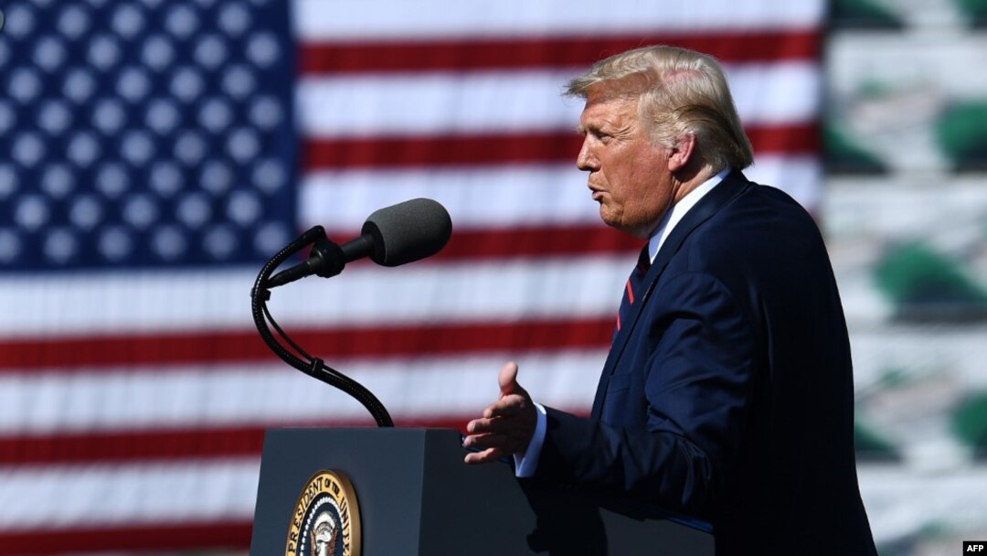 Predsednik SAD Donald Tramp tokom govora u Pensilvaniji 20. avgusta 2020. (Foto: AFP/Brendan Smialowski)