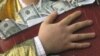Abusos financeiros de funcionários públicos e políticos Angolanos