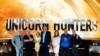 Silvina Moschini, de amarillo, junto a miembros del "círculo del dinero", en el proyecto televisivo 'Unicorn Hunters'. [Foto: cortesía].