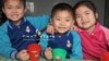 북한 강원도 원산 애육원(고아원) 아이들이 캐나다의 민간구호 단체 ‘퍼스트 스텝스가 지원한 두유를 마시고 있다. 퍼스트 스텝스 사진 제공.