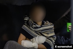 2025년 1월 11일 볼로디미르 젤렌스키 우크라이나 대통령이 소셜미디어 X를 통해 생포한 북한군의 모습이라며 사진을 공개했다. (사진출처: X@ZelenskyyUa)