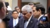 El presidente de Panamá, José Mulino, a la izquierda, y el secretario de Estado de Estados Unidos, Marco Rubio, llegan a una reunión en el palacio presidencial en la Ciudad de Panamá, el 2 de febrero de 2025. 