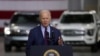 El presidente Joe Biden, ofrece declaraciones tras recorrer la planta de automóviles eléctricos de Ford Rouge en Michigan, el 18 de mayo de 2021.