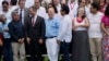 Representantes del gobierno colombiano y el Ejército de Liberación Nacional (ELN) se reúnen para una fotografía grupal al cierre de su cuarto ciclo de conversaciones de paz, en el Centro Cultural Aquiles Nazoa en Caracas, Venezuela, el lunes 4 de septiembre de 2023.