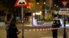 La policía austríaca vigilaba las calles de Viena luego de los disparos de al menos un atacante terrorista.
