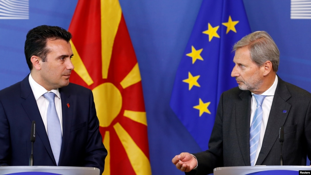 Macedonian Prime Minister Zoran Zaev and European Neighborhood Policy and Enlargement Negotiations Commissioner Johannes Hahn, right, address a joint news conference after their meeting at the EU Commission headquarters in Brussels, Belgium June 12, 2017.